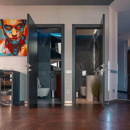 Vip Luxury Penthouse у аркадія із панорамним видом та джакузі Fainorent Apartment