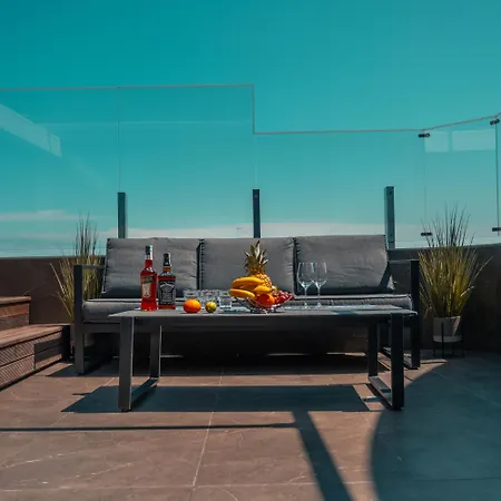 Vip Luxury Penthouse у аркадія із панорамним видом та джакузі Fainorent Apartment Odesa