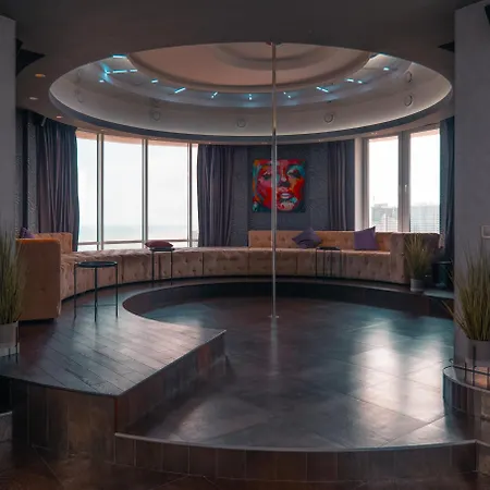 Apartment Vip Luxury Penthouse у аркадія із панорамним видом та джакузі Fainorent *